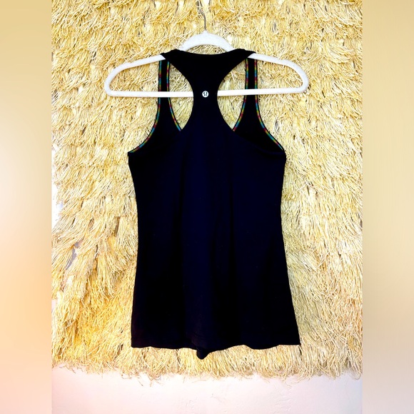 Lululemon💎PRISTINE💎Vintage Cool Racerback- RARE rainbow seams/thread✨Black✨6 - Picture 4 of 14